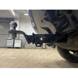 LRF-06-991122.00 PT GROUP Фаркоп на Land Rover Freelander 2006-2014 без подрезки бампера. Тип шара: E (легкосъемный шар под квадрат). Нагрузки: 2100/130 кг, масса фаркопа 15 