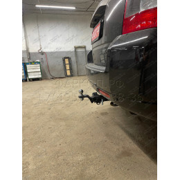 LRF-06-991122.00 PT GROUP Фаркоп на Land Rover Freelander 2006-2014 без подрезки бампера. Тип шара: E (легкосъемный шар под квадрат). Нагрузки: 2100/130 кг, масса фаркопа 15 