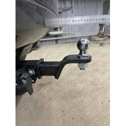 LRF-06-991122.00 PT GROUP Фаркоп на Land Rover Freelander 2006-2014 без подрезки бампера. Тип шара: E (легкосъемный шар под квадрат). Нагрузки: 2100/130 кг, масса фаркопа 15 