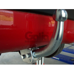 P029C GALIA Полностью оцинкованный фаркоп на Peugeot 206 хетчбек 2003-2010. Подрозетник убирается за бампер. Тип шара: C (горизонтальный съемный). Невидимы