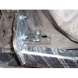 R070C GALIA Полностью оцинкованный фаркоп на Renault Laguna II лифтбек 2001-2008. Тип шара: C (горизонтальный съемный). Установка без снятия и выреза бампера. 