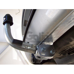 R070C GALIA Полностью оцинкованный фаркоп на Renault Laguna II лифтбек 2001-2008. Тип шара: C (горизонтальный съемный). Установка без снятия и выреза бампера. 