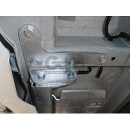 S097C GALIA Полностью оцинкованный фаркоп на Suzuki Grand Vitara 5 дверей 2005-2016. Тип шара: C (горизонтальный съемный). Невидимый вырез бампера. Нагрузки: 2000/