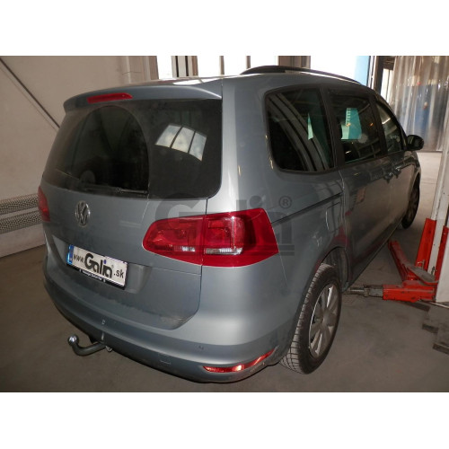 S100A GALIA Полностью оцинкованный фаркоп на SEAT Alhambra 2010-2020, Volkswagen Sharan 2010-2020 2WD/4WD. Тип шара: A. Подрезка бампера. Нагрузки: 2500/100 кг, масса фаркопа 17,52 кг