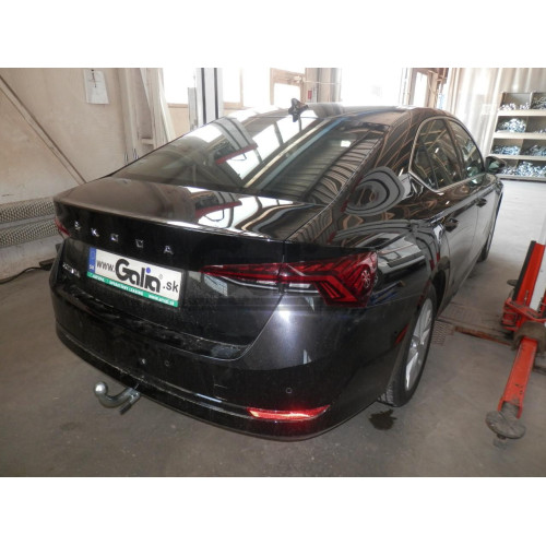 S105C GALIA Полностью оцинкованный фаркоп на Skoda Octavia III седан/универсал 2013-2020, Octavia IV седан/универсал 2020-, включая 4x4, включая Scout, Volkswagen Golf VII Sportsvan рестайлинг 2018-2020, Volkswagen T-Roc 2017-. Тип шара: C (горизонтальный