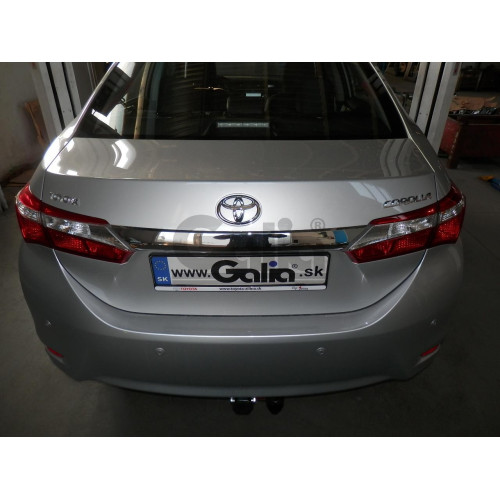 T064C GALIA Полностью оцинкованный фаркоп на Toyota Corolla седан E170 2013-2019. Тип шара: C (горизонтальный съемный). Невидимый вырез бампера. Нагрузки: 1600/75 кг, масса фаркопа 16,57 кг