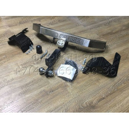 TCU00045N ТСС Фаркоп на Toyota Land Cruiser 200 Executive/Executive Lounge 2016-2021 с накладкой с надписью Executive без подрезки бампера. Тип шара: E (шаровый узел под американ
