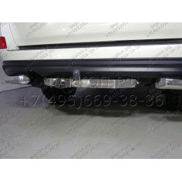 TCU00050 ТСС Фаркоп на Toyota Land Cruiser 200 2007-2021 с накладкой с надписью Toyota без подрезки бампера. Тип шара: F. Нагрузки: 1500/100 кг