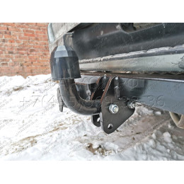 H.T54.A HALTY Фаркоп на Toyota Hiace H100 правый руль 1989-2004 (только авто со штатными местами) без подрезки бампера. Тип шара: A. Нагрузки: 750/75 кг, масса фарко