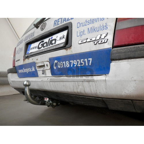 V010C GALIA Полностью оцинкованный фаркоп на Volkswagen Golf III универсал 1993-1999. Тип шара: C (горизонтальный съемный). Подрезка бампера. Нагрузки: 1500/75 кг, масса фаркопа 15,77 кг