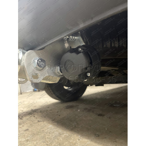 V067C GALIA Полностью оцинкованный фаркоп на Volkswagen Caddy 2004-2020, включая Maxi, включая 4WD. Подрозетник убирается за бампер. Тип шара: C (горизонтальный съемный). Установка без выреза бампера. Нагрузки: 1650/80 кг, масса фаркопа 16,37 кг