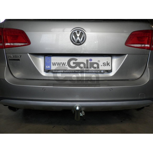 V071C GALIA Полностью оцинкованный фаркоп на Volkswagen Passat B6 седан/универсал 2005-2010, Volkswagen Passat B7 седан/универсал 2010-2015, Volkswagen Passat CC 2012-2017, Volkswagen Passat Alltrack B7 2012-2015. Подрозетник убирается за бампер. Тип шара