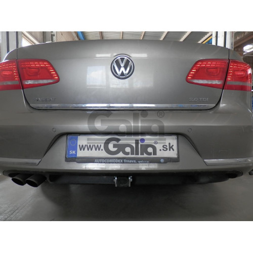 V071C GALIA Полностью оцинкованный фаркоп на Volkswagen Passat B6 седан/универсал 2005-2010, Volkswagen Passat B7 седан/универсал 2010-2015, Volkswagen Passat CC 2012-2017, Volkswagen Passat Alltrack B7 2012-2015. Подрозетник убирается за бампер. Тип шара