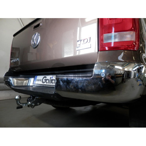 V076A GALIA Полностью оцинкованный фаркоп на Volkswagen Amarok 2010-2022. Тип шара: A. Установка без снятия и выреза бампера. Нагрузки: 3500/130 кг, масса фаркопа 5,02 кг
