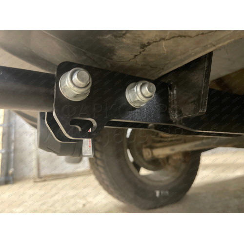 1223-ANP ORIS Фаркоп на Шниву (Chevrolet Niva 2123) 4x4 (штатные места) 2002/12-2020, Lada Niva 2020-2021, Lada Niva Travel 2021- без подрезки бампера. Тип шара: A. Нагрузки: 1500/75 кг, масса фаркопа 16,7 кг (без электрики в комплекте)