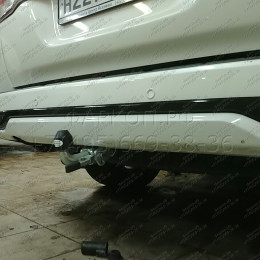 T070C GALIA Полностью оцинкованный фаркоп на Toyota Land Cruiser 200 2008-2021, Lexus LX 2008-2021. Тип шара: C (горизонтальный съемный). Невидимый вырез бампера. Нагрузк