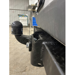 2250-F ORIS Фаркоп на Mercedes Sprinter фургон 2006-2019, 2019-, Volkswagen Crafter фургон 2006-2017 без выреза в бампере. Тип шара: F. Нагрузки: 2000/100 кг, масса фаркопа 24,8 кг (бе