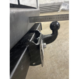 2250-F ORIS Фаркоп на Mercedes Sprinter фургон 2006-2019, 2019-, Volkswagen Crafter фургон 2006-2017 без выреза в бампере. Тип шара: F. Нагрузки: 2000/100 кг, масса фаркопа 24,8 кг (бе