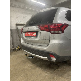 91312-A MOTODOR Фаркоп с оцинкованным шаром на Mitsubishi Outlander 2012-2019, 2019-2022. Вырез бампера по необходимости. Тип шара: A. Нагрузки: 1700/75 кг, масса фаркопа 23