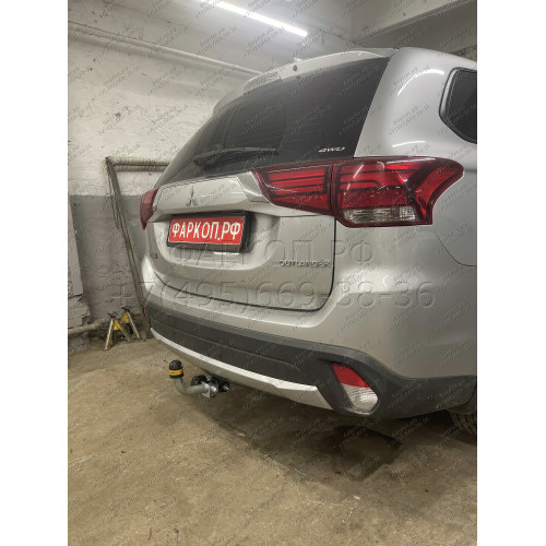 91312-A MOTODOR Фаркоп с оцинкованным шаром на Mitsubishi Outlander 2012-2019, 2019-2022. Вырез бампера по необходимости. Тип шара: A. Нагрузки: 1700/75 кг, масса фаркопа 23 кг (без электрики в комплекте)
