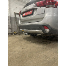 91312-A MOTODOR Фаркоп с оцинкованным шаром на Mitsubishi Outlander 2012-2019, 2019-2022. Вырез бампера по необходимости. Тип шара: A. Нагрузки: 1700/75 кг, масса фаркопа 23