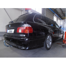 B013A GALIA Полностью оцинкованный фаркоп на BMW 5-Series E39 универсал 1996-2003. Подрозетник убирается за бампер. Тип шара: A. Невидимый вырез бампера. Наг