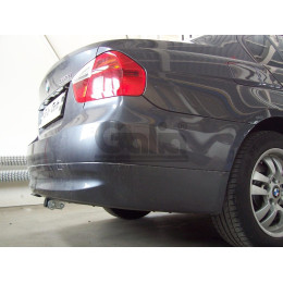 B016A GALIA Полностью оцинкованный фаркоп на BMW 3-Series E90/E91 седан/универсал/купе 2005-2011. Подрозетник убирается за бампер. Тип шара: A. Невидимый вырез