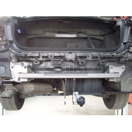 B016A GALIA Полностью оцинкованный фаркоп на BMW 3-Series E90/E91 седан/универсал/купе 2005-2011. Подрозетник убирается за бампер. Тип шара: A. Невидимый вырез