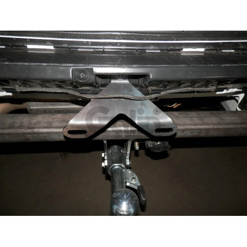 B021C GALIA Полностью оцинкованный фаркоп на BMW 3-Series седан/универсал 2011-2018, BMW 1-Series 2011-2019. Подрозетник убирается за бампер. Невидимый вырез бампера. Тип шара: C (горизонтальный съемный). Нагрузки: 1900/75 кг, масса фаркопа 12,82 кг
