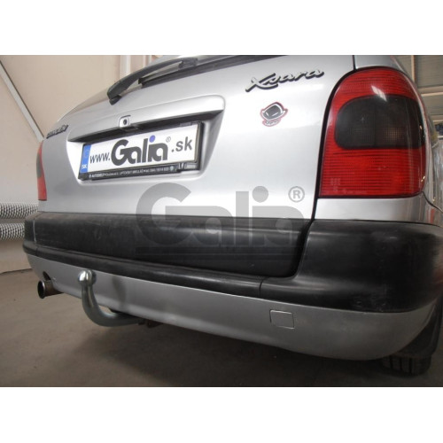C016A GALIA Полностью оцинкованный фаркоп на Citroen Xsara универсал 1998-2005. Тип шара: A. Установка без снятия и выреза бампера. Нагрузки: 1300/80 кг, масса фаркопа 14,75 кг