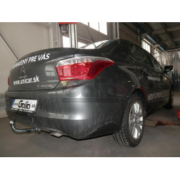 C064A GALIA Полностью оцинкованный фаркоп на Citroen C-Elysee 2013-2016, Peugeot 301 2013-2016. Подрозетник убирается за бампер. Тип шара: A. Установка без снятия и выр