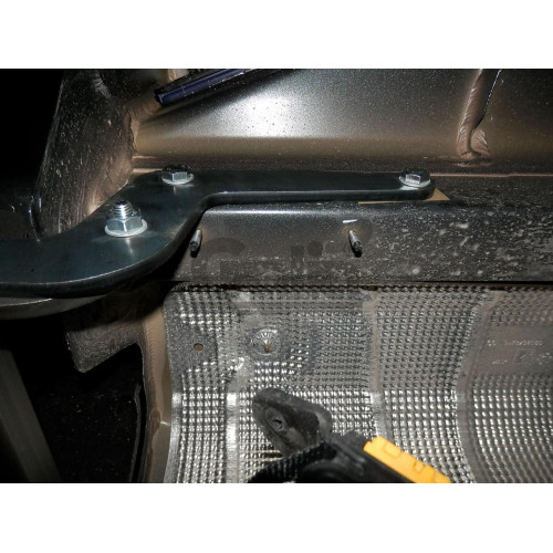 C064A GALIA Полностью оцинкованный фаркоп на Citroen C-Elysee 2013-2016, Peugeot 301 2013-2016. Подрозетник убирается за бампер. Тип шара: A. Установка без снятия и выреза бампера. Нагрузки 1200/60 кг, масса фаркопа 12,82 кг