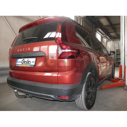 D051C GALIA Полностью оцинкованный фаркоп на Dacia Jogger 2022-. Тип шара: C (горизонтальный съемный). Установка без снятия и выреза бампера. Нагрузки: 1500/75 кг, масса фаркопа 17,17 кг