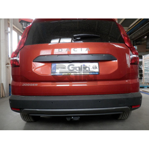 D051C GALIA Полностью оцинкованный фаркоп на Dacia Jogger 2022-. Тип шара: C (горизонтальный съемный). Установка без снятия и выреза бампера. Нагрузки: 1500/75 кг, масса фаркопа 17,17 кг