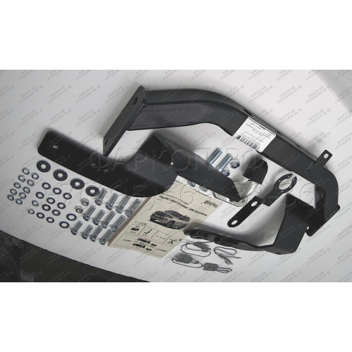 F.5713.004 BERG Фаркоп на Toyota Land Cruiser 200 (Executive, TRD) 2007-2021 без снятия и подрезки бампера. Тип шара: F. Нагрузки: 1500/75 кг, масса фаркопа 20 кг (без электрики в комплекте)