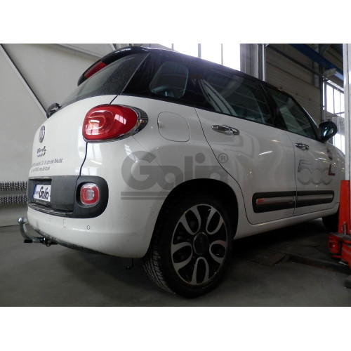 F117C GALIA Полностью оцинкованный фаркоп на FIAT 500L 2012-2022. Подрозетник убирается за бампер. Тип шара: C (горизонтальный съемный). Невидимый вырез бампера. Нагрузки: 1200/85 кг, масса фаркопа 13,87 кг