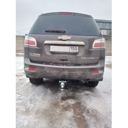 FA 0600-E Бизон Фаркоп на Chevrolet Trailblazer 2 2012-2014 без подрезки бампера. Тип шара: E (легкосъемный шар под квадрат). Нагрузки: 2700/160 кг. Не комплектуется 