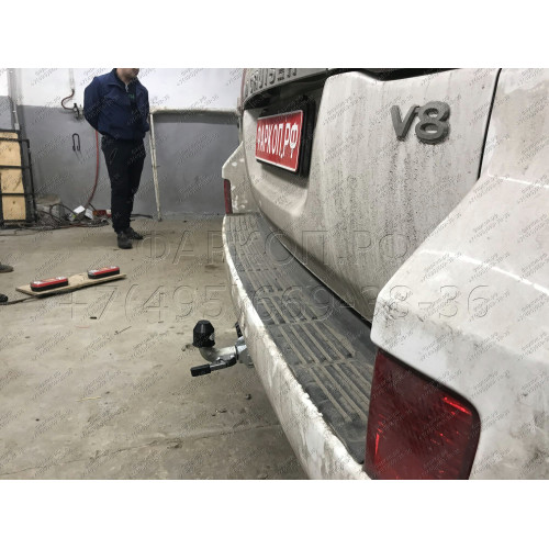T070C GALIA Полностью оцинкованный фаркоп на Toyota Land Cruiser 200 2008-2021, Lexus LX 2008-2021. Тип шара: C (горизонтальный съемный). Невидимый вырез бампера. Нагрузки: 3500/140 кг, масса фаркопа 8,97 кг