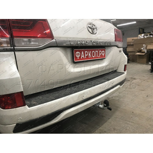 T070C GALIA Полностью оцинкованный фаркоп на Toyota Land Cruiser 200 2008-2021, Lexus LX 2008-2021. Тип шара: C (горизонтальный съемный). Невидимый вырез бампера. Нагрузки: 3500/140 кг, масса фаркопа 8,97 кг