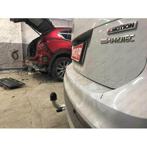 V069C GALIA Полностью оцинкованный фаркоп на Volkswagen Tiguan 2007-2016, Tiguan 2 2016-2024, Audi Q3 2011-2019, 2019-2025, SEAT Tarraco 2018-2024. Тип шара: C (горизонтальный съемный). Невидимый вырез бампера. Нагрузки: 2500/140 кг, масса фаркопа 16,2 кг