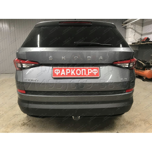 V069C GALIA Полностью оцинкованный фаркоп на Volkswagen Tiguan 2007-2016, Tiguan 2 2016-2024, Audi Q3 2011-2019, 2019-2025, SEAT Tarraco 2018-2024. Тип шара: C (горизонтальный съемный). Невидимый вырез бампера. Нагрузки: 2500/140 кг, масса фаркопа 16,2 кг