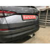V069C GALIA Полностью оцинкованный фаркоп на Volkswagen Tiguan 2007-2016, Tiguan 2 2016-2024, Audi Q3 2011-2019, 2019-2025, SEAT Tarraco 2018-2024. Тип шара: C (горизонтальный съемный). Невидимый вырез бампера. Нагрузки: 2500/140 кг, масса фаркопа 16,2 кг