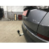 V069C GALIA Полностью оцинкованный фаркоп на Volkswagen Tiguan 2007-2016, Tiguan 2 2016-2024, Audi Q3 2011-2019, 2019-2025, SEAT Tarraco 2018-2024. Тип шара: C (горизонтальный съемный). Невидимый вырез бампера. Нагрузки: 2500/140 кг, масса фаркопа 16,2 кг