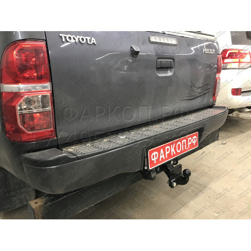 T114-F Лидер-плюс ТСУ для Toyota Hilux (4WD) (N2) 2008-2015 без выреза бампера. Нагрузки: 2000/100 кг, масса фаркопа 9,24 кг (без электрики в комплекте)