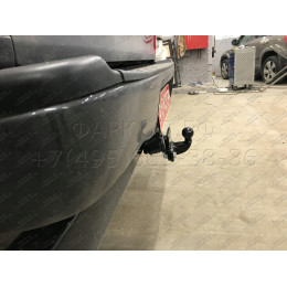 T114-F Лидер-плюс ТСУ для Toyota Hilux (4WD) (N2) 2008-2015 без выреза бампера. Нагрузки: 2000/100 кг, масса фаркопа 9,24 кг (без электрики в комплекте)