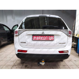 91312-A MOTODOR Фаркоп с оцинкованным шаром на Mitsubishi Outlander 2012-2019, 2019-2022. Вырез бампера по необходимости. Тип шара: A. Нагрузки: 1700/75 кг, масса фаркопа 23