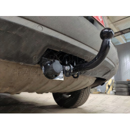 V124-A Лидер-плюс ТСУ для Volkswagen Touareg 2002-2010 (требуется вырез в бампере), Volkswagen Touareg 2010-2018, Audi Q7 2007-2015 (без выреза бампера). Нагрузки: 1500/75 кг, масса фа
