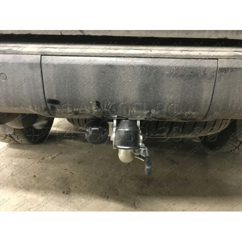 T070C GALIA Полностью оцинкованный фаркоп на Toyota Land Cruiser 200 2008-2021, Lexus LX 2008-2021. Тип шара: C (горизонтальный съемный). Невидимый вырез бампера. Нагрузки: 3500/140 кг, масса фаркопа 8,97 кг