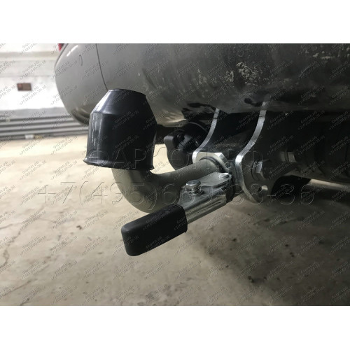 T070C GALIA Полностью оцинкованный фаркоп на Toyota Land Cruiser 200 2008-2021, Lexus LX 2008-2021. Тип шара: C (горизонтальный съемный). Невидимый вырез бампера. Нагрузки: 3500/140 кг, масса фаркопа 8,97 кг