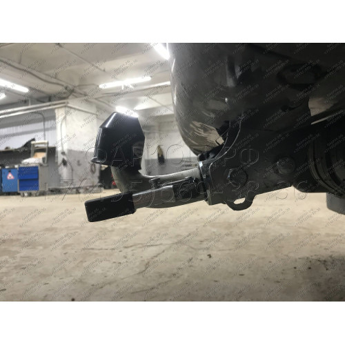 T070C GALIA Полностью оцинкованный фаркоп на Toyota Land Cruiser 200 2008-2021, Lexus LX 2008-2021. Тип шара: C (горизонтальный съемный). Невидимый вырез бампера. Нагрузки: 3500/140 кг, масса фаркопа 8,97 кг